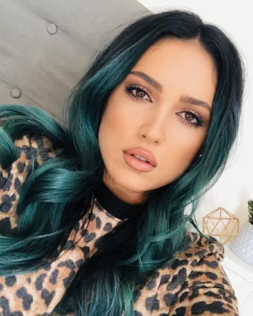 Teal Hair Color Guide: 15 Brilliant Shades & Expert Care Tips
